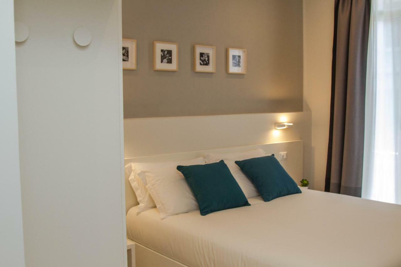 Le Suite del Corso Syracuse Esterno foto