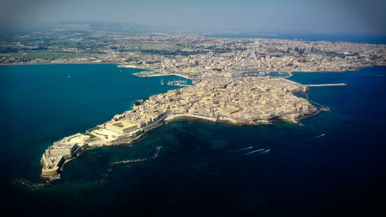 Le Suite del Corso Syracuse Esterno foto
